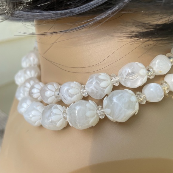 Choker Vintage Fashion Adjustable White Decorative Bead Double Strand Choker - Picture 4 of 9